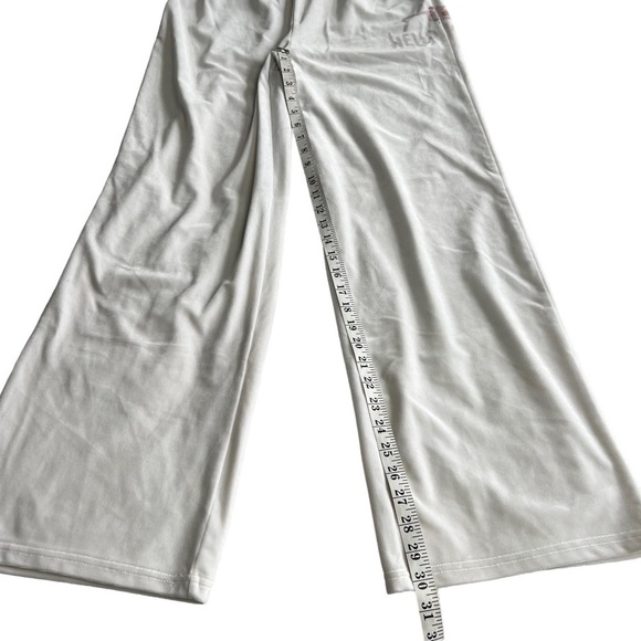 Hello Kitty Large Velour Sweatpant Forever 21 White Limited Edition Straight Leg - Picture 6 of 9